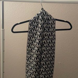 Michael Kors scarf